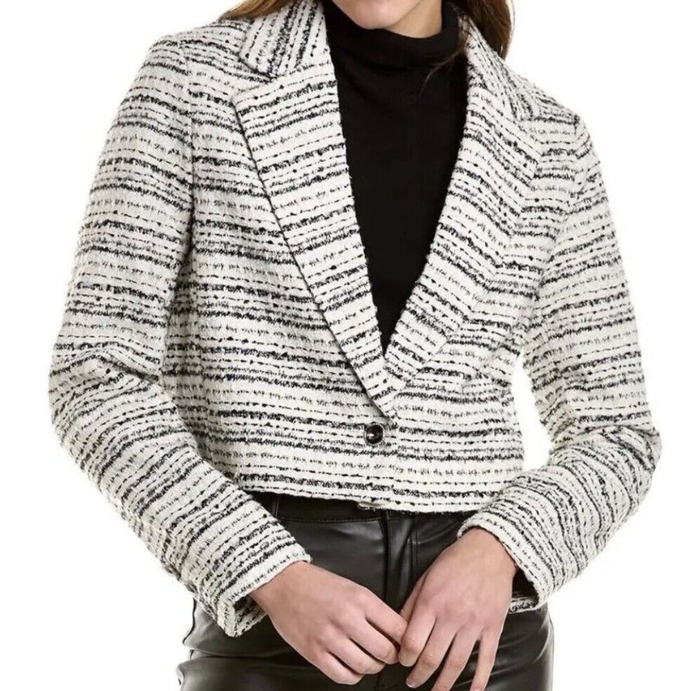 bagatelle Black & White Textured Cropped Blazer